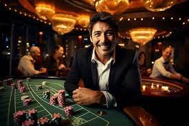 Antarmuka aplikasi mobile cun99 menampilkan menu utama dengan akses ke Liga 1, live casino, dan slot games